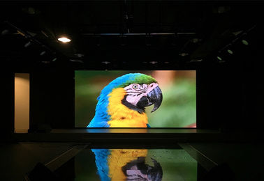 ผนังวิดีโอ LED ในอาคาร Full Color P2 SMD1515 ประสิทธิภาพการโฆษณาที่ยอดเยี่ยม