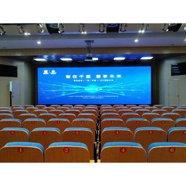 P3 Pitch ผนังวิดีโอ LED ในอาคารโค้ง 14 - 16 บิตสีเทาสเกลสำหรับการโฆษณา