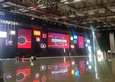 Pitch 3.91 มม. เวทีโฆษณาจอ LED Full Color&gt; ช่วงอายุการใช้งาน 100000 ชั่วโมง