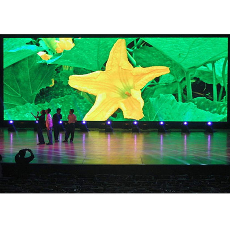 ผนังวิดีโอ LED ในร่ม Full HD HD สี P3 กำหนดมุมมองที่ยืดหยุ่นได้หลากหลาย