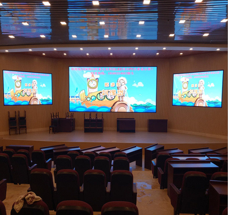 การติดตั้งคงที่วิดีโอติดผนังในร่ม LED 3 มม. พิกเซล Pitch SMD 2020 150 องศามุมมอง